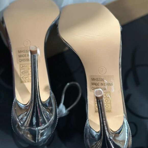 Open Toe Ankle Strap Patent Silver Stiletto Heels Sz 7 - Picture 2 of 7